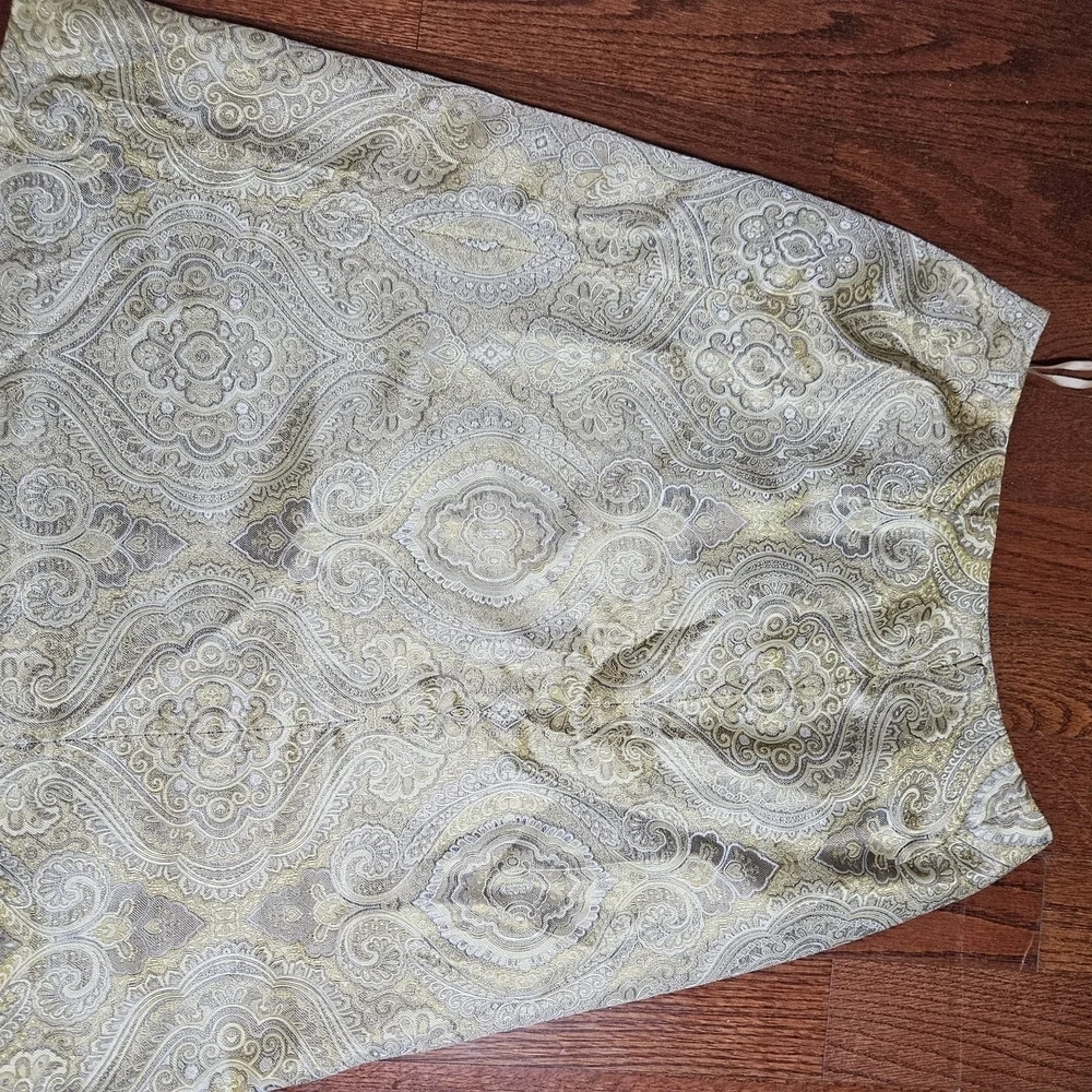 Talbots Gray and White A-Line Knee-Length Skirt